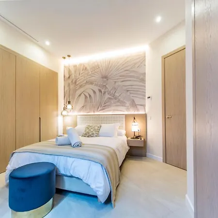 Seis Lunas Pa Marbella