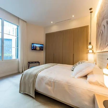 Seis Lunas Pa * Marbella