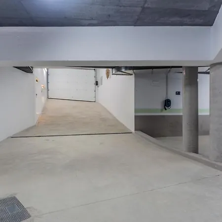 Seis Lunas Pa * Marbella